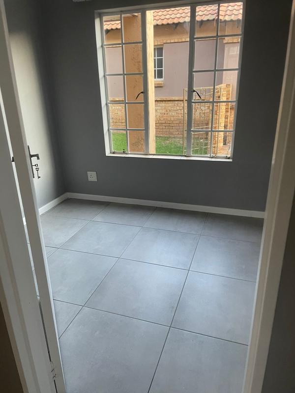 3 Bedroom Property for Sale in Monyakeng Free State
